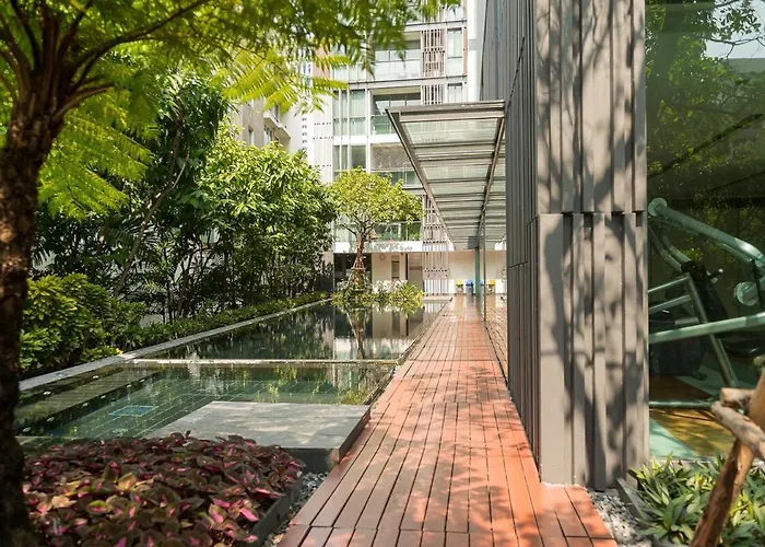 Rise Modern Lux 2br - 800m To Bts Thong Lo * 曼谷