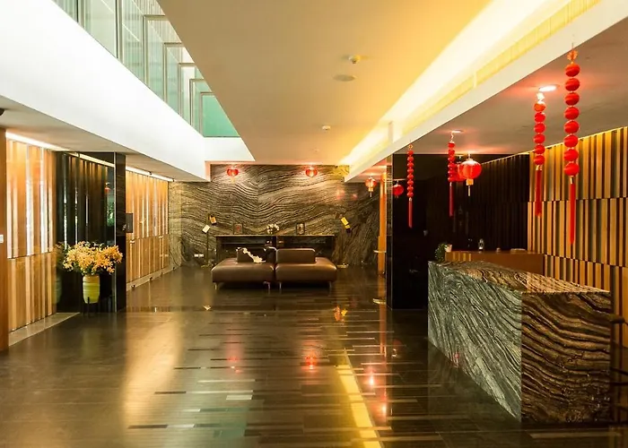 Rise Modern Lux 2br - 800m To Bts Thong Lo 公寓
