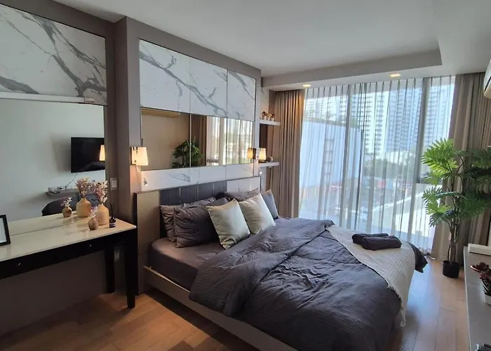 Rise Modern Lux 2br - 800m To Bts Thong Lo 公寓 曼谷