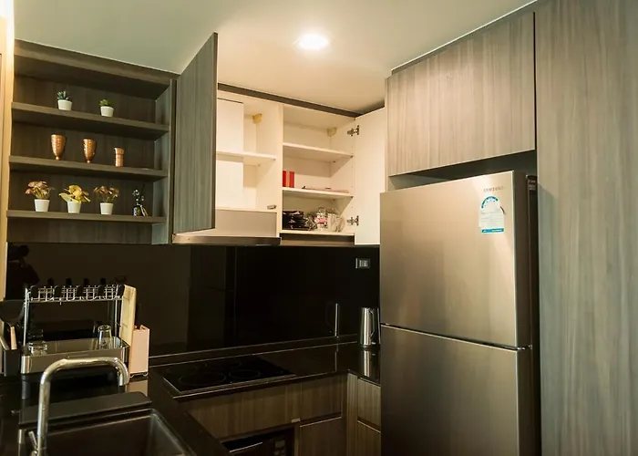 公寓 Rise Modern Lux 2br - 800m To Bts Thong Lo