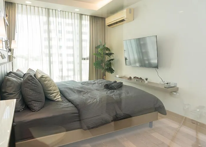 Rise Modern Lux 2br - 800m To Bts Thong Lo 公寓 *