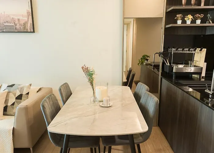 Rise Modern Lux 2br - 800m To Bts Thong Lo