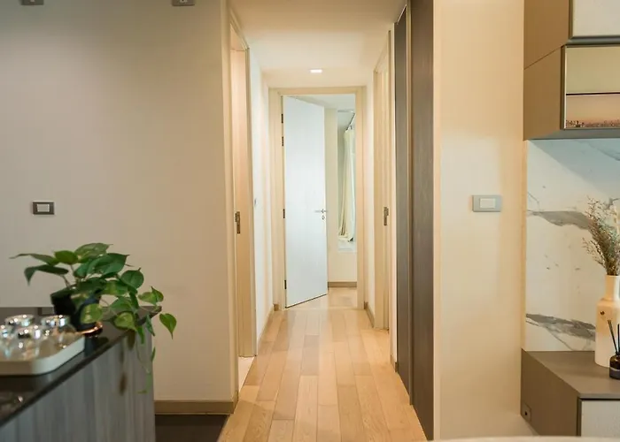 Rise Modern Lux 2br - 800m To Bts Thong Lo